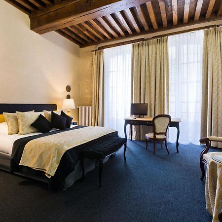 Hotel Hob Montespan Talleyrand Bourbon-lʼArchambault Exterior foto