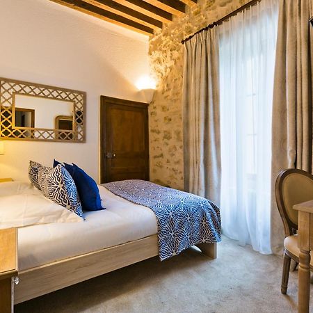 Hotel Hob Montespan Talleyrand Bourbon-lʼArchambault Exterior foto