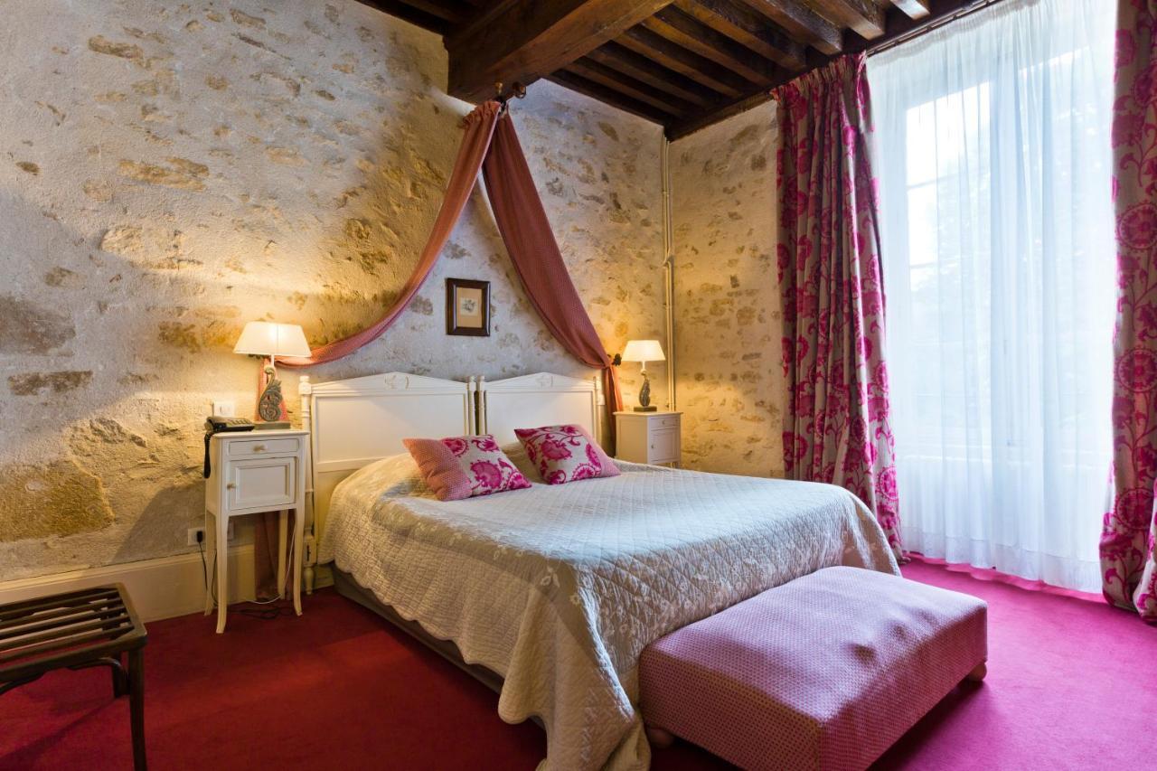 Hotel Hob Montespan Talleyrand Bourbon-lʼArchambault Exterior foto
