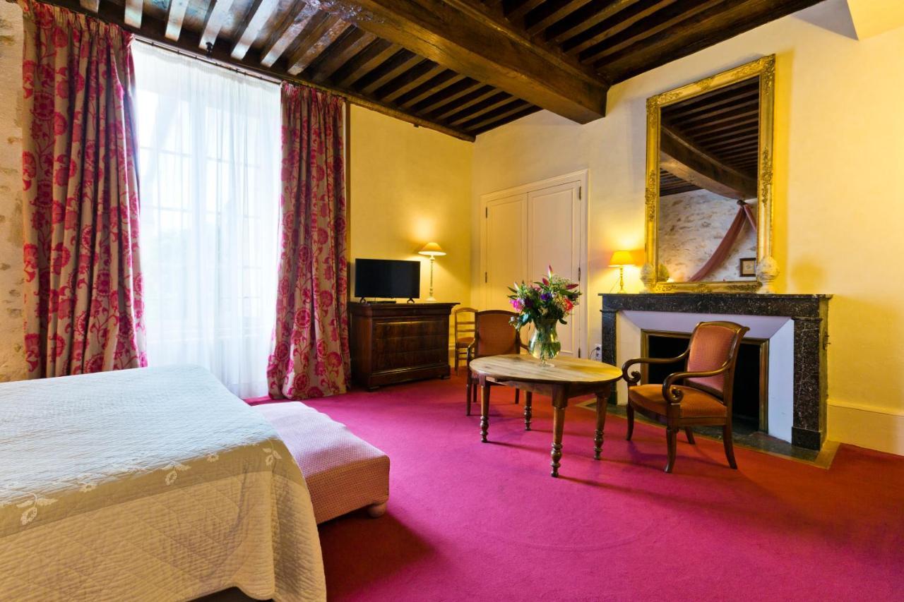 Hotel Hob Montespan Talleyrand Bourbon-lʼArchambault Exterior foto