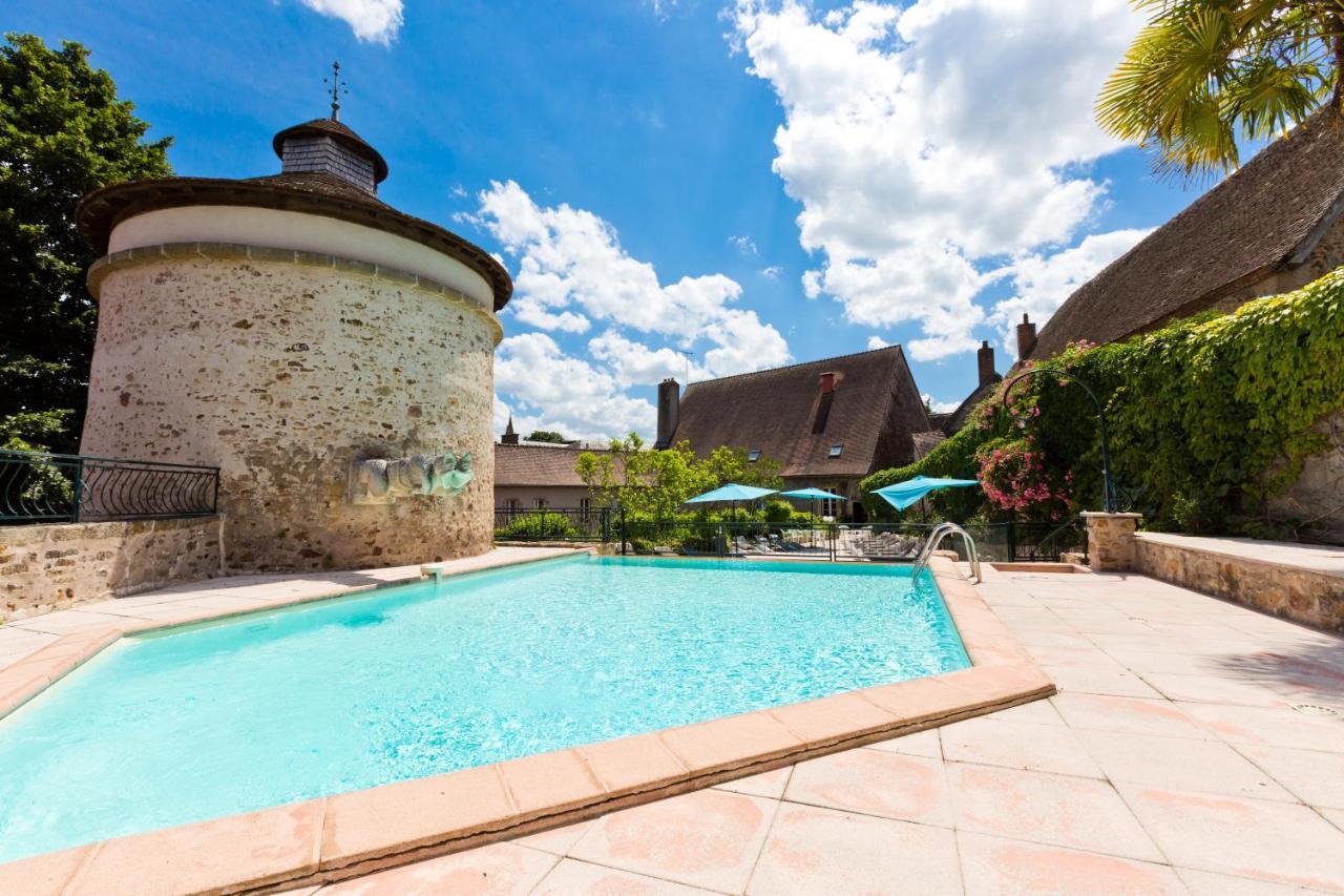 Hotel Hob Montespan Talleyrand Bourbon-lʼArchambault Exterior foto