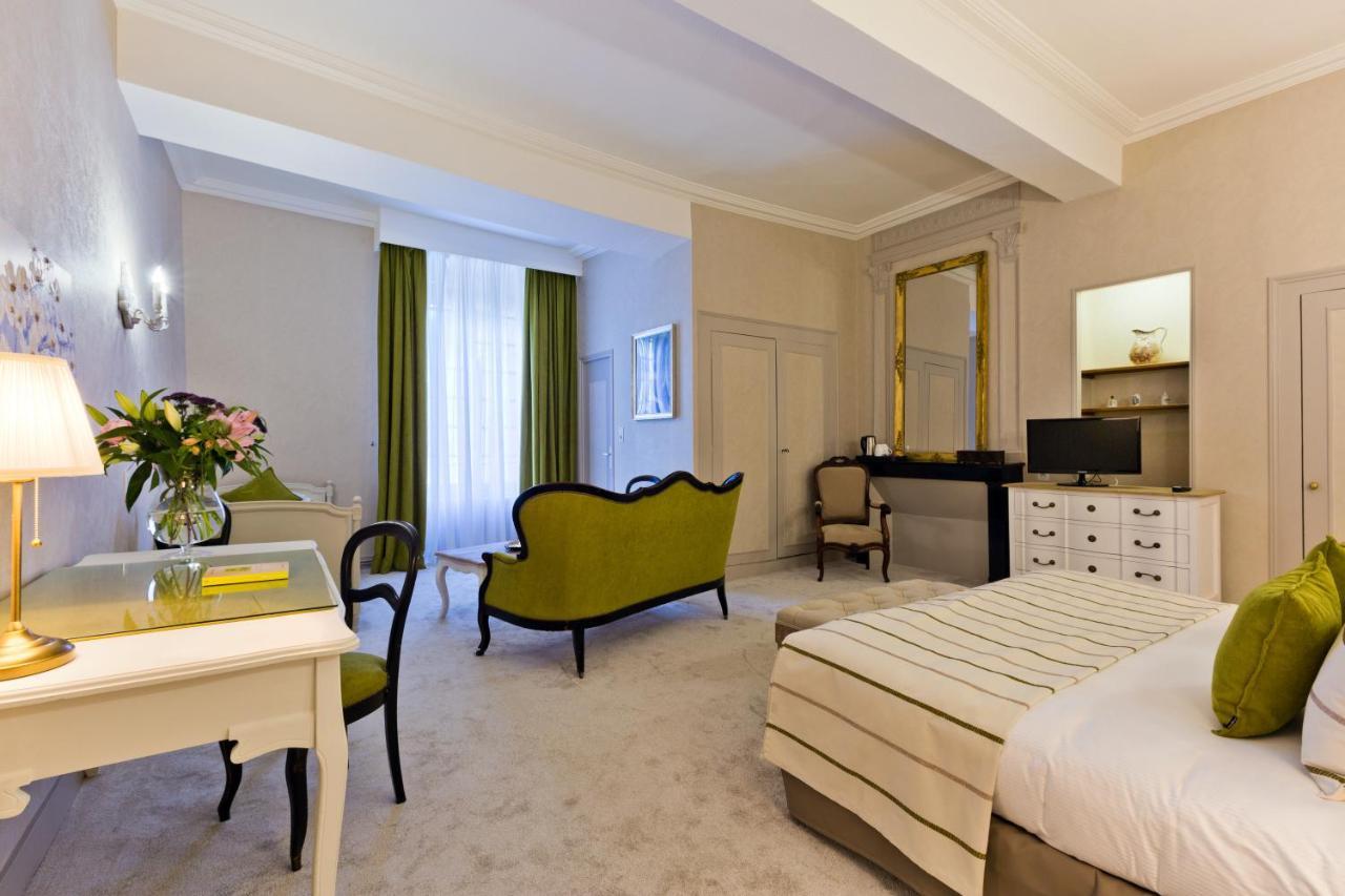 Hotel Hob Montespan Talleyrand Bourbon-lʼArchambault Exterior foto